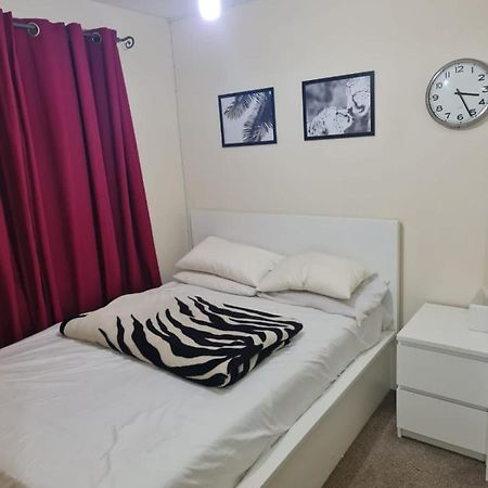Soft Pillow Apartment London Exterior photo